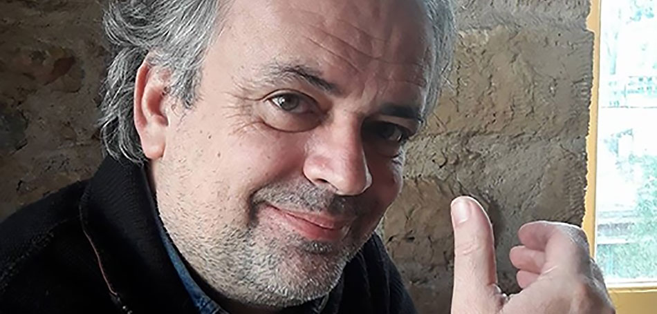 Βιβλιοπαρουσίαση : «Ερωτευμένο Αίμα»