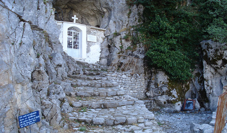 spilaio_agiou_andrea_erimiti