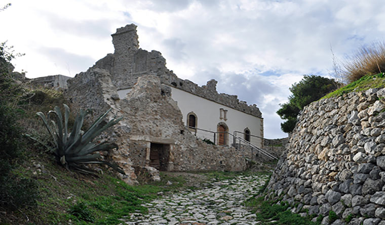 castle-fivos
