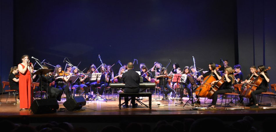 Εορταστική συναυλία από τη Συμφωνική Ορχήστρα Νέων Τρικάλων