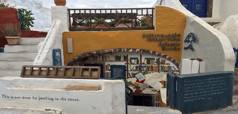 Το καλύτερο βιβλιοπωλείο του κόσμου είναι στην Σαντορίνη