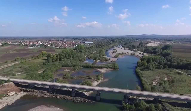 gefira-komaron