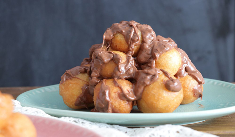 siropiastoi-loukoumades