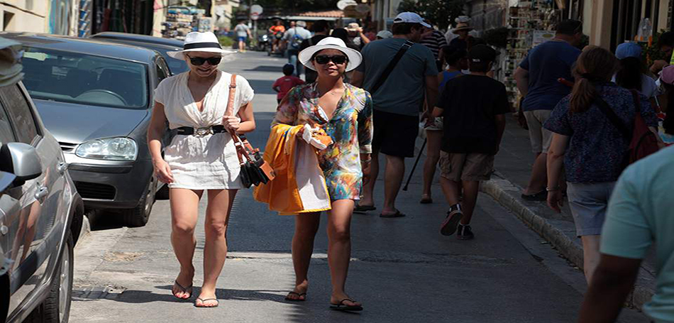 Αύξηση στις διαδικτυακές κρατήσεις των Γερμανών για την Ελλάδα