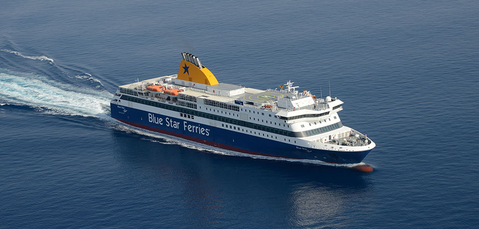 Blue Star Patmos καθημερινά από Πειραιά για Παροναξία – Σαντορίνη 