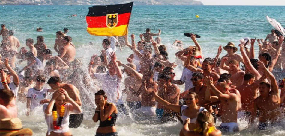 Οι Γερμανίδες τρελαίνονται για Ελλάδα, σιρτάκι και τζατζίκι...