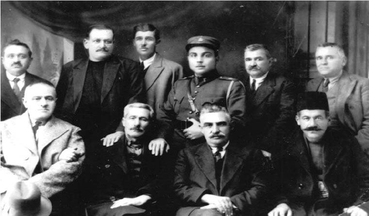 stergios_sapundzis_and_other_people_from_florina