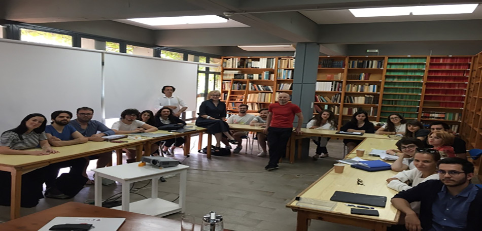 Δελφική Ακαδημία Ευρωπαϊκών Σπουδών, με την υποστήριξη της Περιφέρειας Στερεάς Ελλάδας