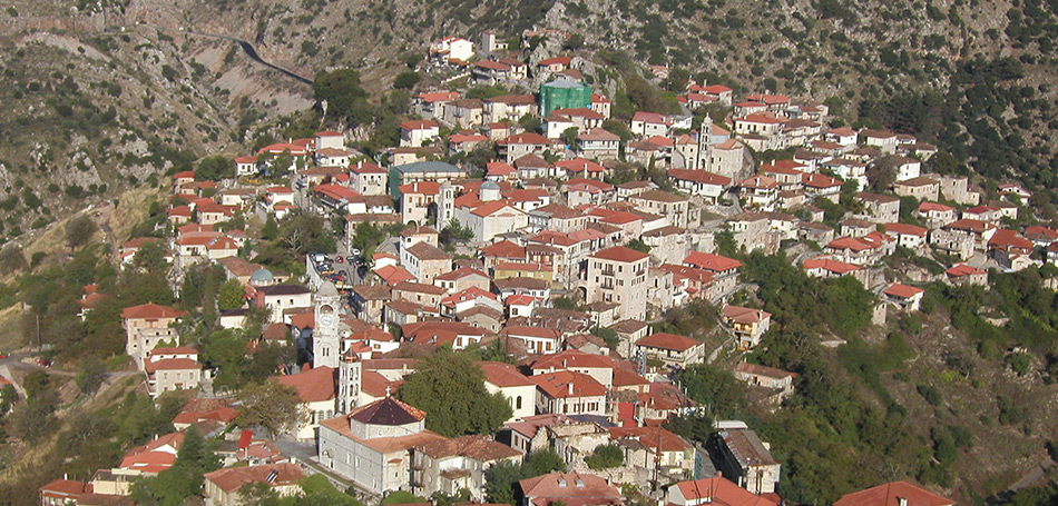 Νέες άδειες για μετατροπή ξενοδοχείων σε Δημητσάνα και Κάρπαθο