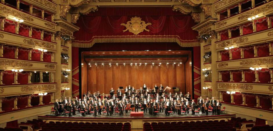 Grand Waltz: Η Συμφωνική Ορχήστρα Τσαϊκόφσκι στο Ηρώδειο
