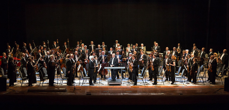 Grand Waltz: Η Συμφωνική Ορχήστρα Τσαϊκόφσκι στο Ηρώδειο