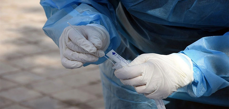 Νέες οδηγίες για τα rapid test των ανεμβολίαστων