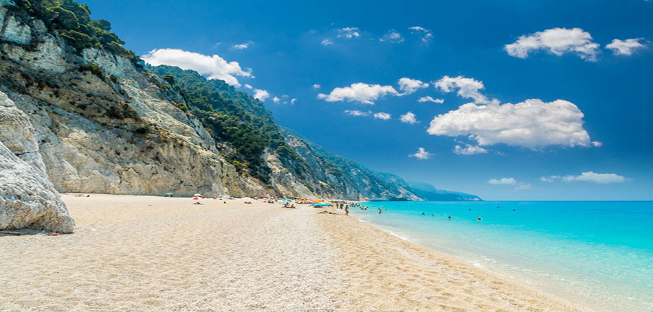 Νέες πλωτές εξέδρες σε Χάλκη και Λευκάδα