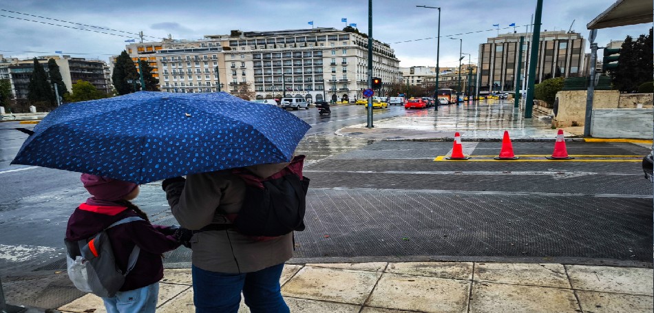 Kλειστά όλα τα σχολεία αύριο στην Αττική με απόφαση Χαρδαλιά! #Byron